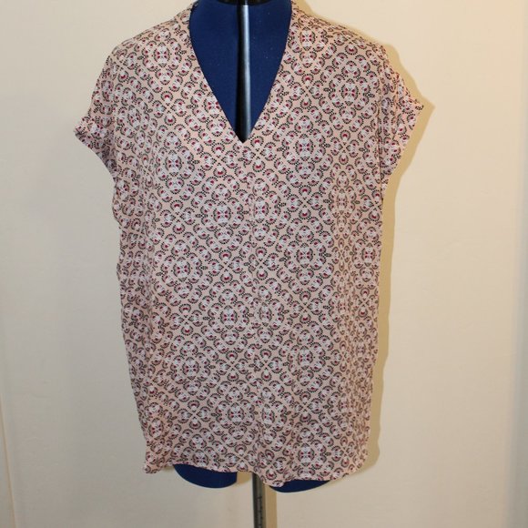 Pleione Shirt, Medium, Peach and cranberry print - Picture 2 of 5